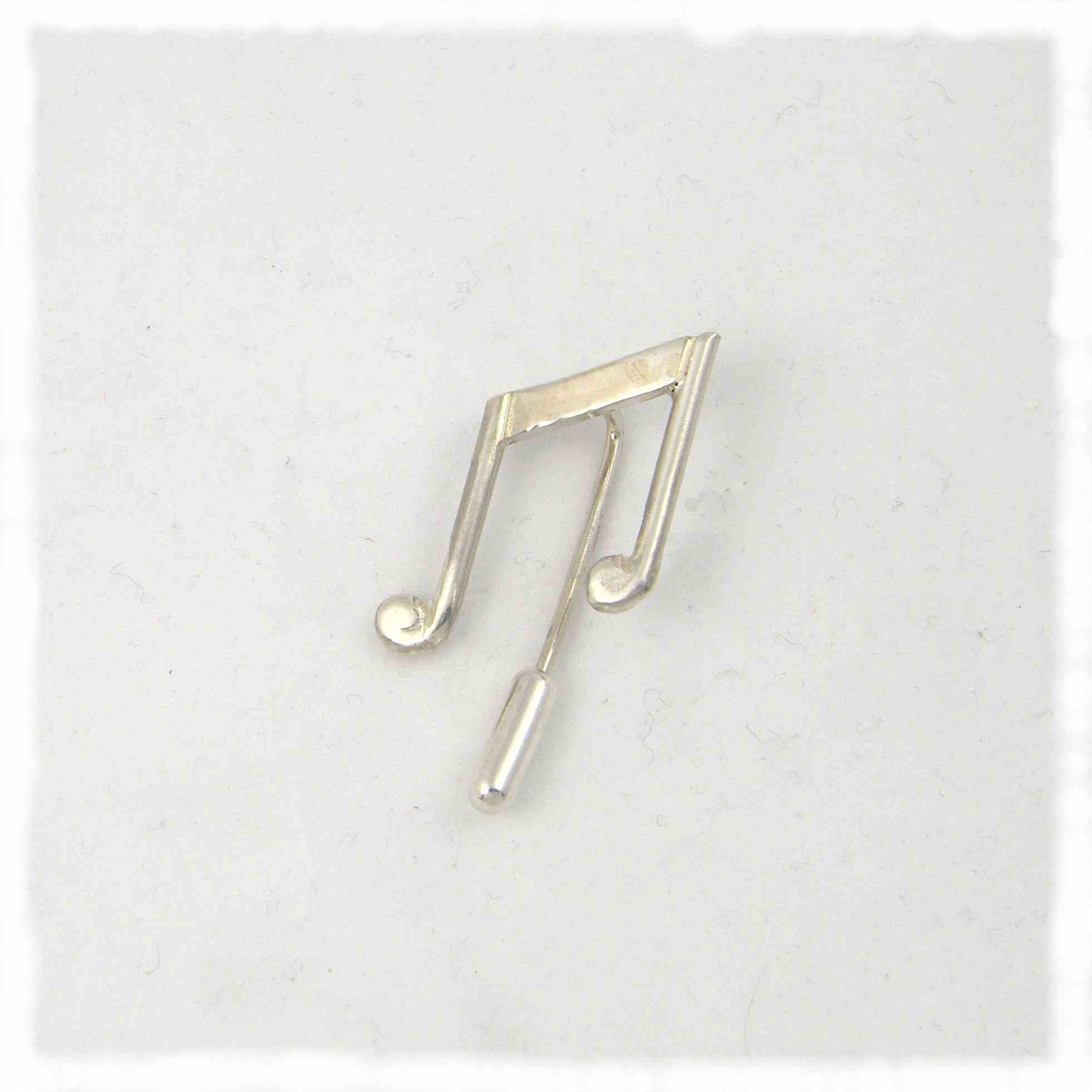 SIlver quaver brooch